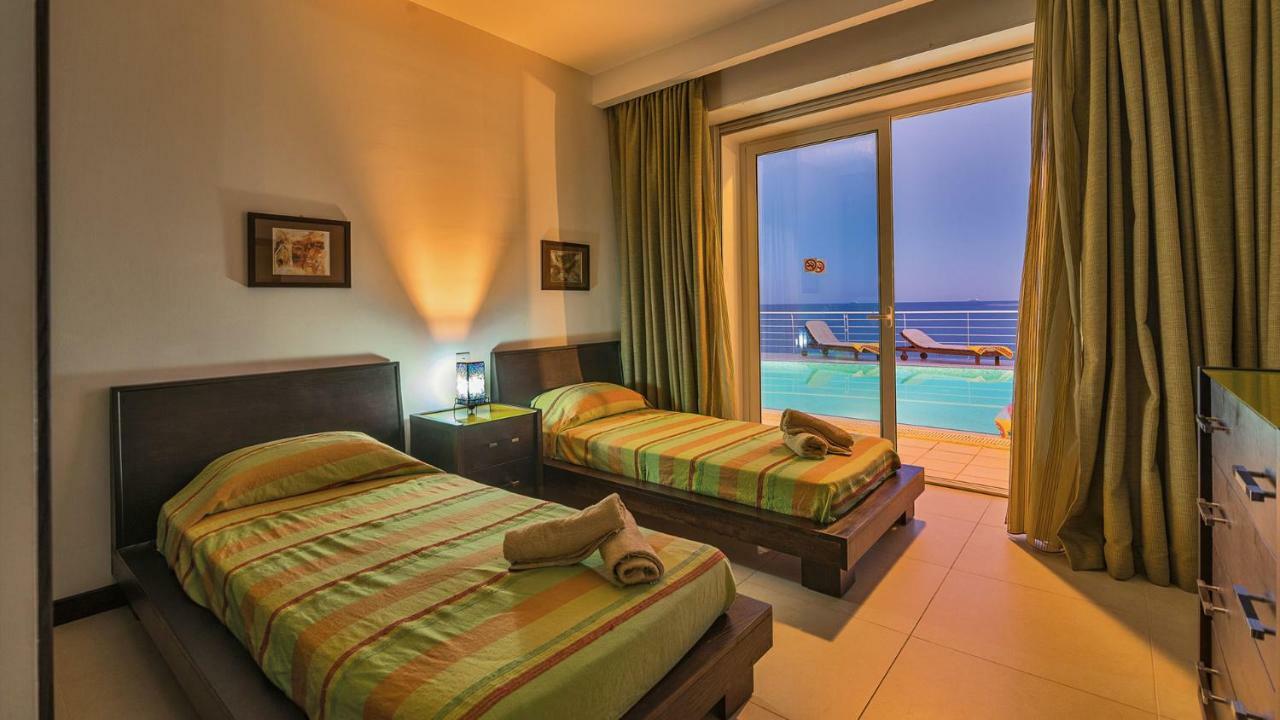 Villa Watersedge Marsaskala Exterior photo